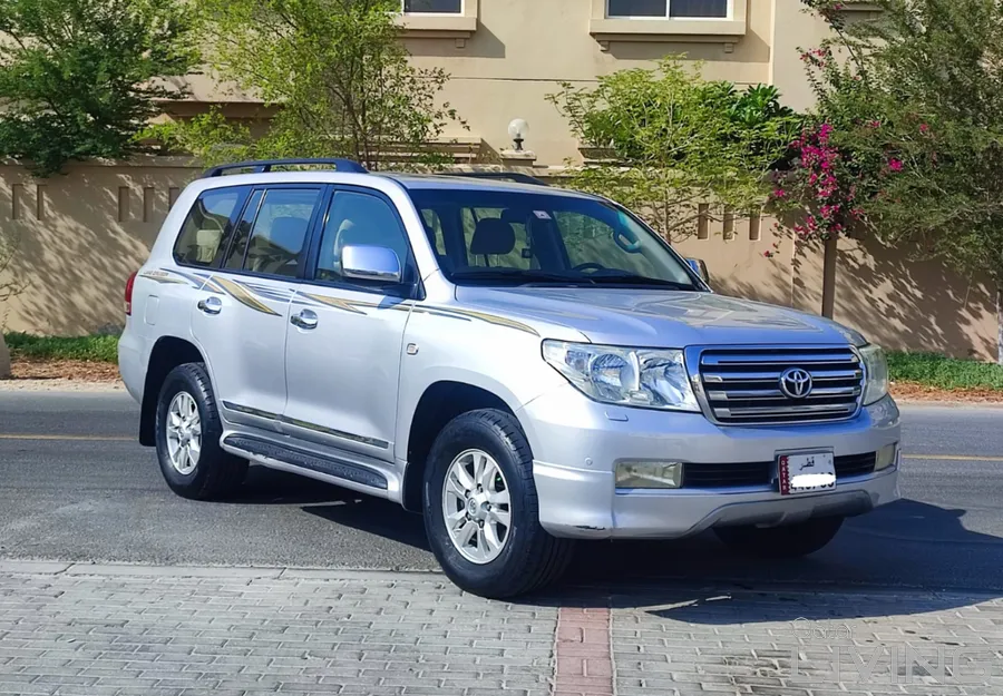 تويوتا لاند كروزر GXR 2011 — QatarLiving